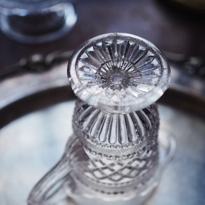 19世紀末 壓製 牛奶玻璃壺