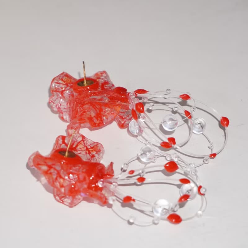 孤品 純手工製作大紅色樹脂血染花瓣流蘇耳環 僅此一對