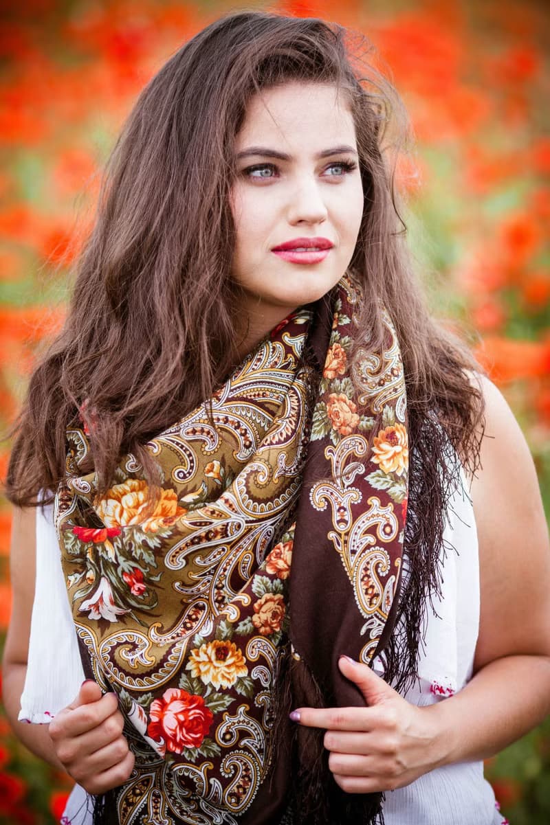 Pavlovo Posad Russian Shawl 100% Wool Scarf 125x125 cm Wrap Silk Fringe 1437-17
