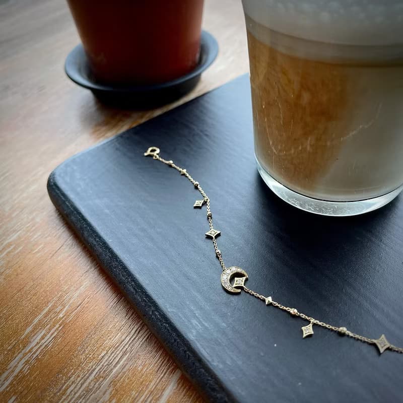 18K彎彎月亮鑽石手鏈