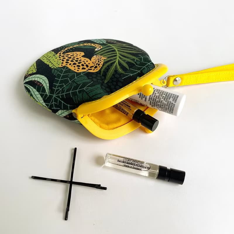 韓國印花棉布輕量感塑膠口金迷你包/零錢包