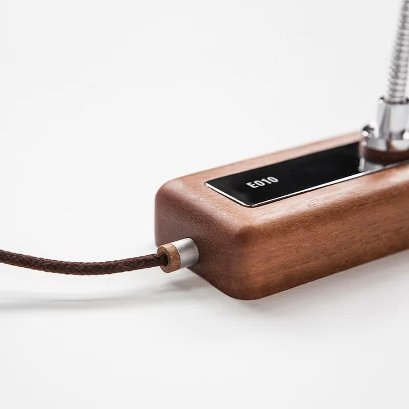 Whims LED木質閱讀壁燈 ∣ 觸控式三段調光 ∣ 台電退役木橫擔