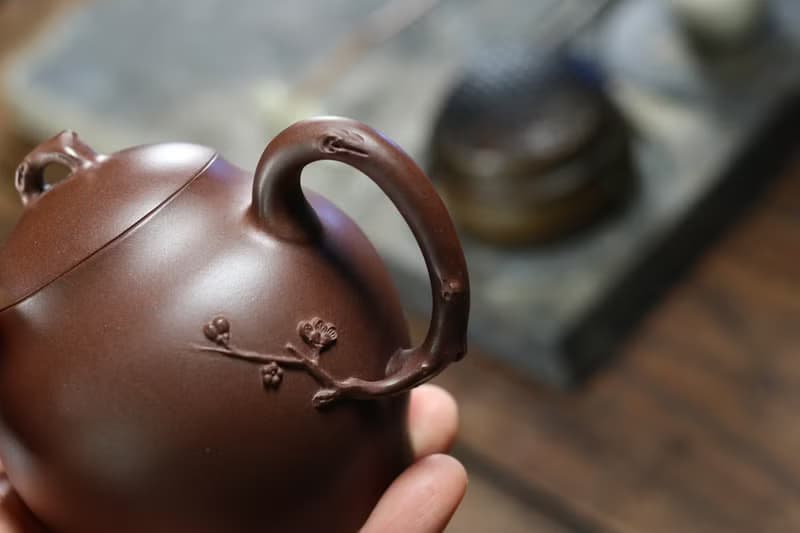 送禮紫砂壺茶壺暗香 优秀老紫泥   紫泥 210ml 钱币孔 刘素素作品