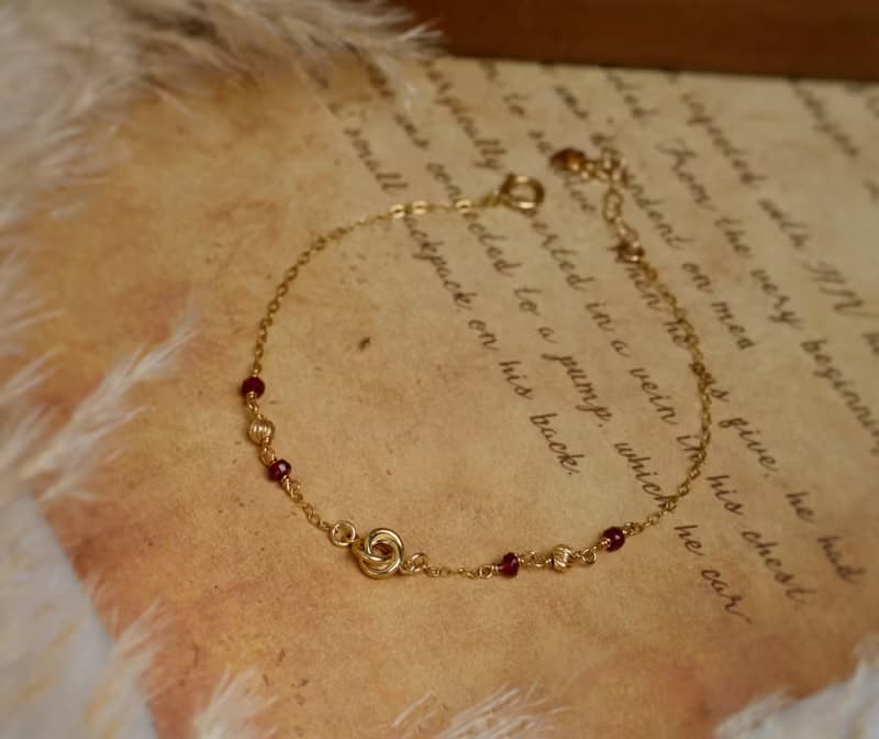 玫瑰之心 14kgf 天然紅寶石簡約手鍊(紅玫瑰)