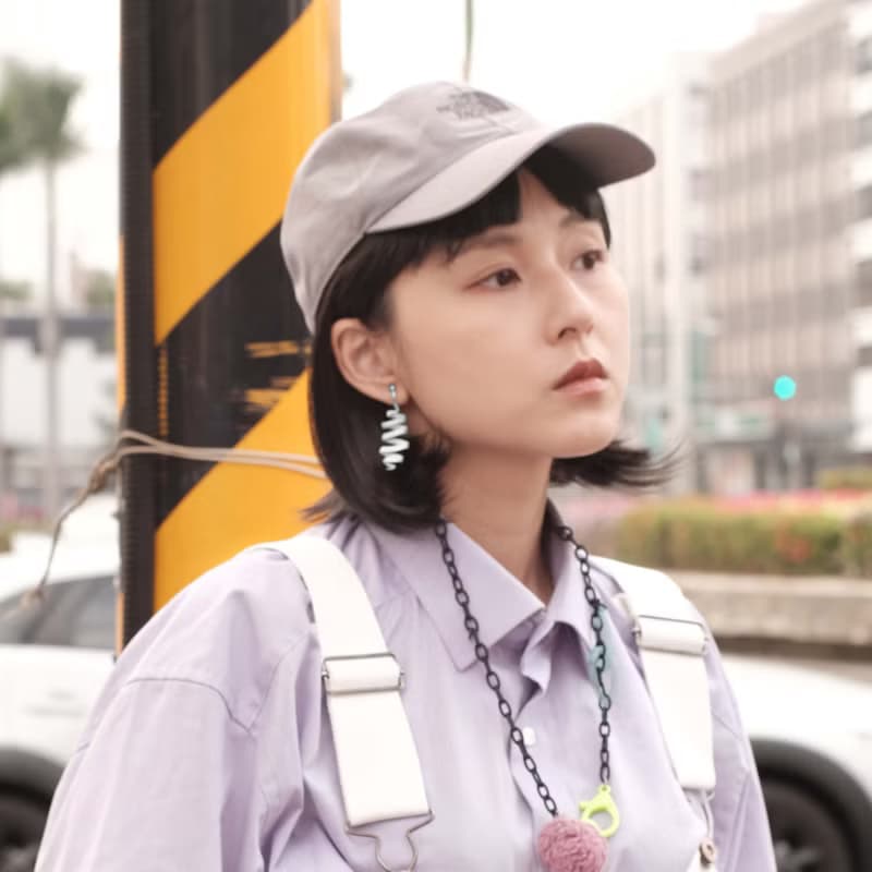 耳邊書畫 纏花耳飾 萬緒 銀灰