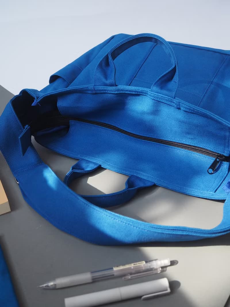 Way Crossbody Bag : Blue