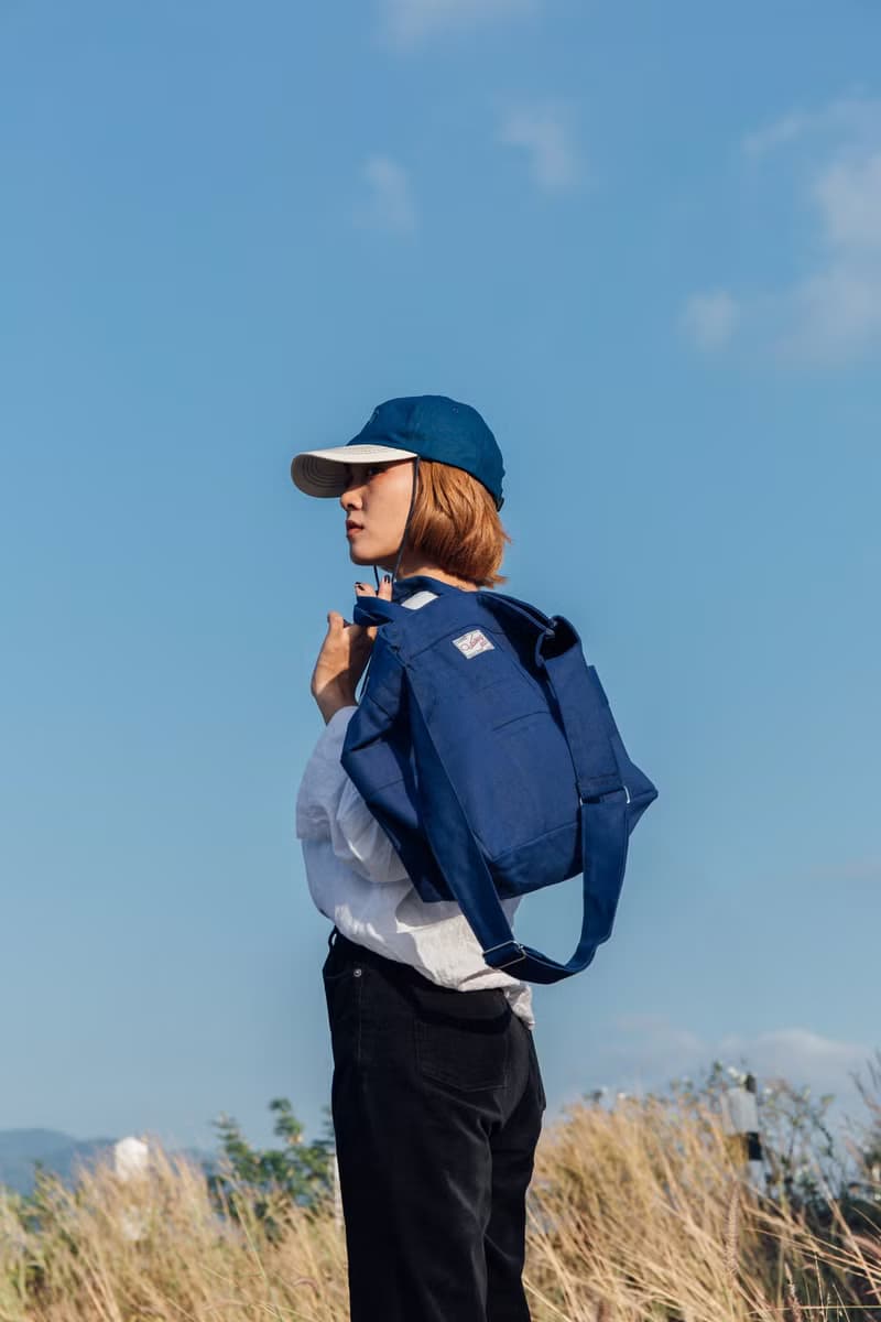 Way Crossbody Bag : Blue