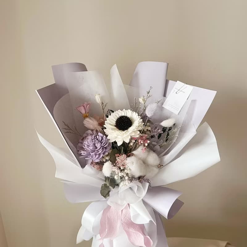 【畢業花束】乾燥花束 永生花束 生日禮物 情人節花束 滿天星