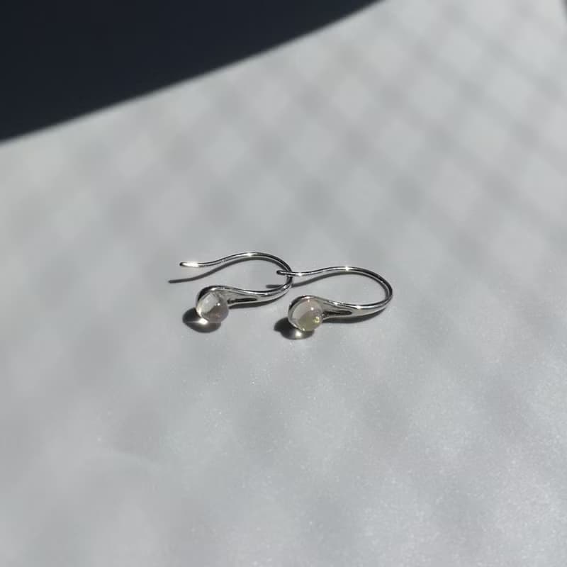 June Birthstone Moonstone Teardrop Earring月光石