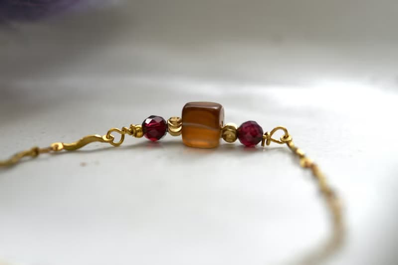 一顆咖啡凍│玉髓‧ 紫牙烏│黃銅手鍊