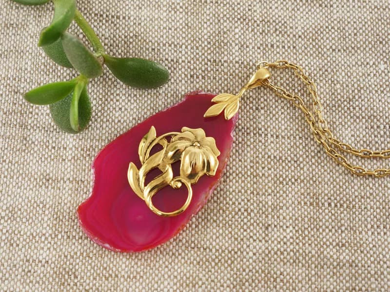 Pink Fuchsia Agate Slice Slab Golden Flower Floral Pendant Necklace Jewelry Gift