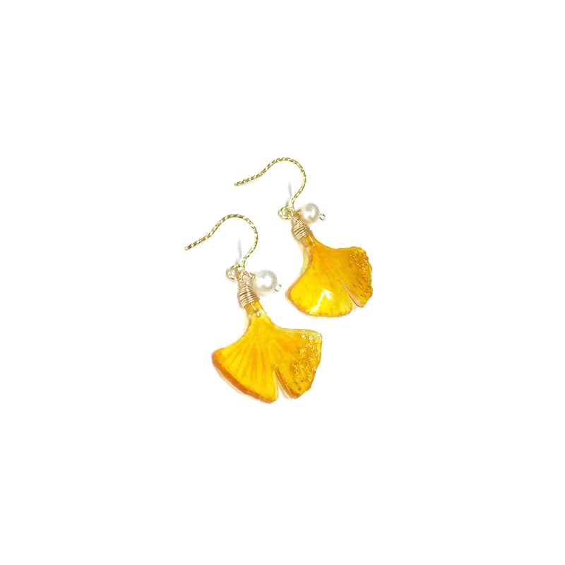 【秋風頌】銀杏Ginko。日本樹脂&金箔。天然珍珠耳環/耳釘/耳夾