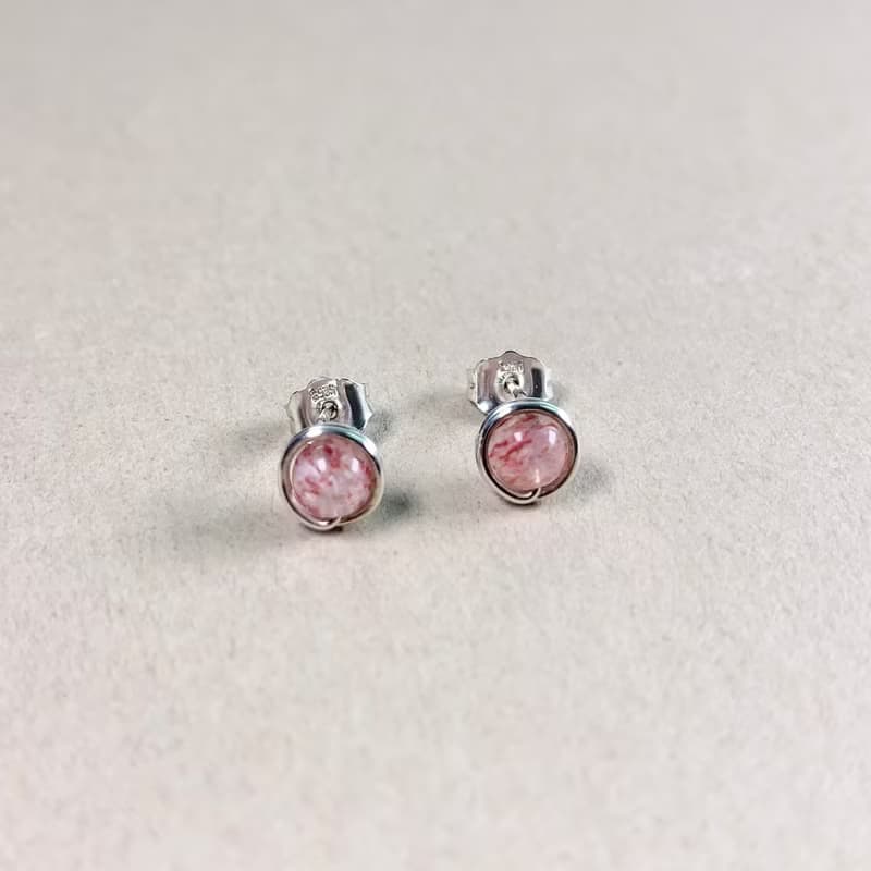 草莓晶耳釘耳環 / 14KGF / 925純銀 / 天然石
