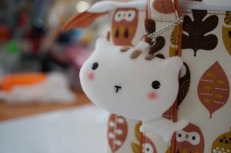 Bucute 秋風吉野貓隨時滑手機小小包/生日禮物 /手作/