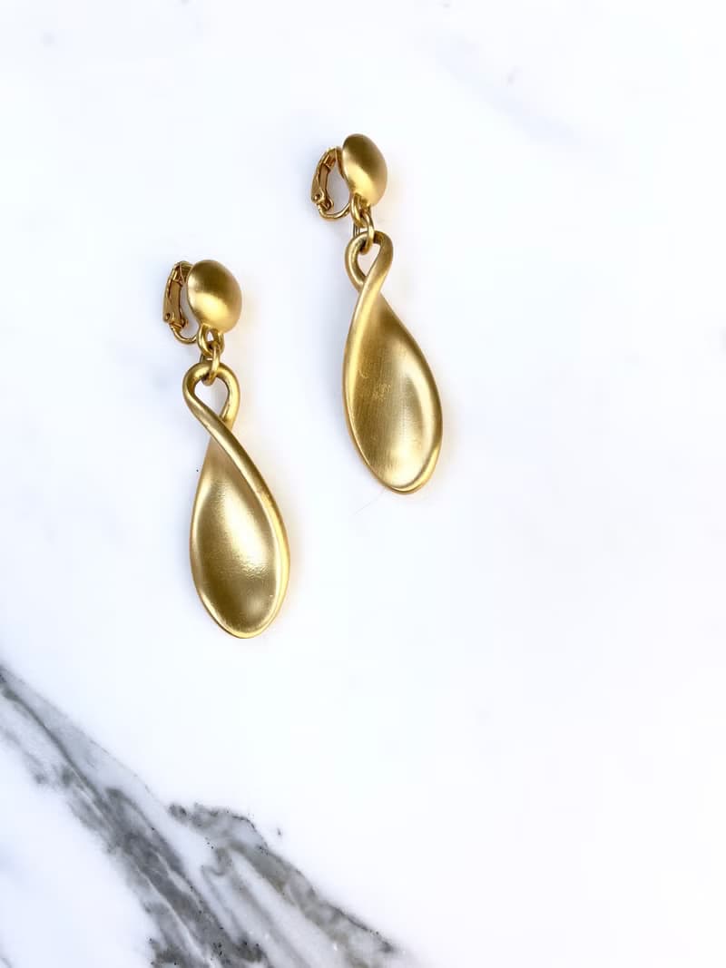 Vintage Ralph Lauren Gold Drop Earrings