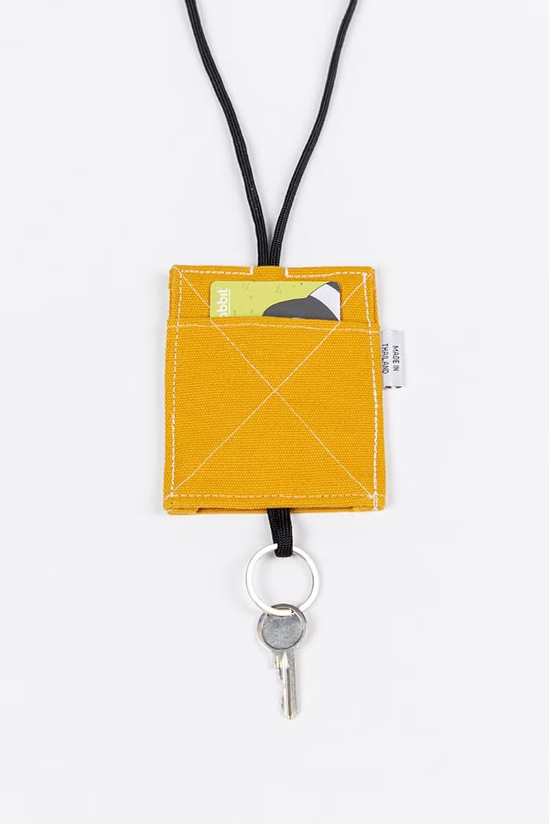 JUNIOR KEY HOLDER : MUSTARD