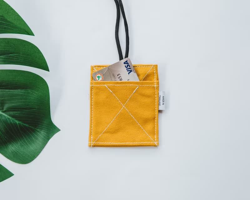 JUNIOR KEY HOLDER : MUSTARD