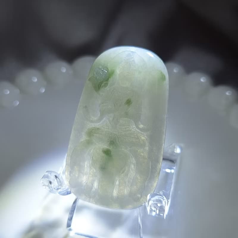 冰潤飄 花普賢菩薩吊墜 生肖龍蛇守護神 | 天然緬甸玉A貨翡翠
