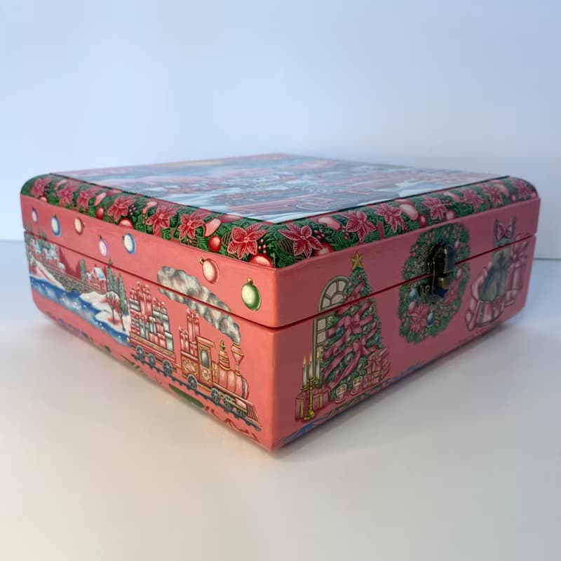 Pink Xmas tree decorations, wooden bauble, handmade, travel