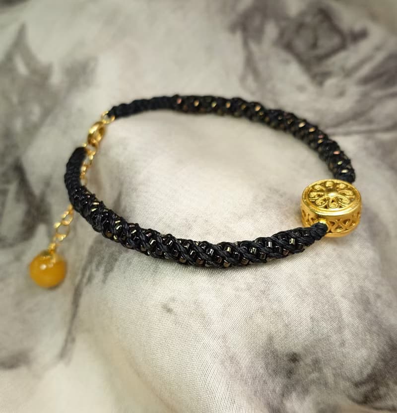 手鍊 掐絲圓形鍍金配件 琉璃珠 黃玉髓珠 蠟線 編織 手環