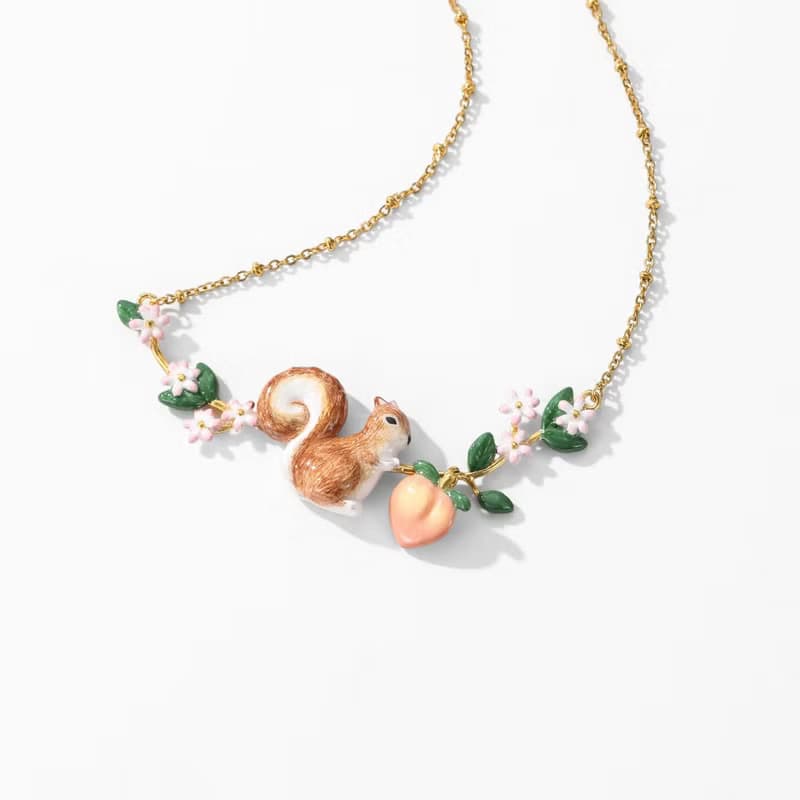 松鼠桃子花園項鍊~ Squirrel  Necklace