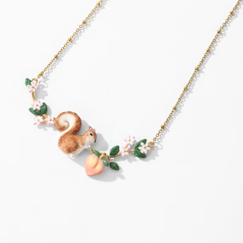 松鼠桃子花園項鍊~ Squirrel  Necklace