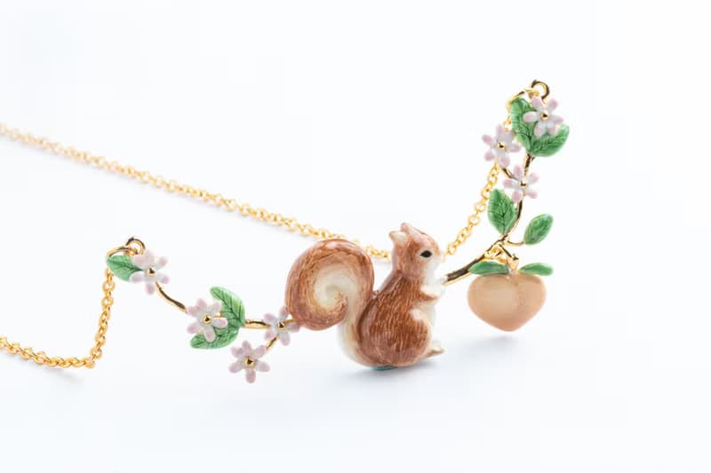 松鼠桃子花園項鍊~ Squirrel  Necklace
