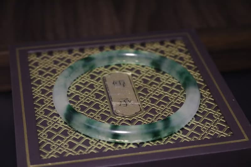 玻璃種飄花手鐲石英岩玉手環禮盒裝