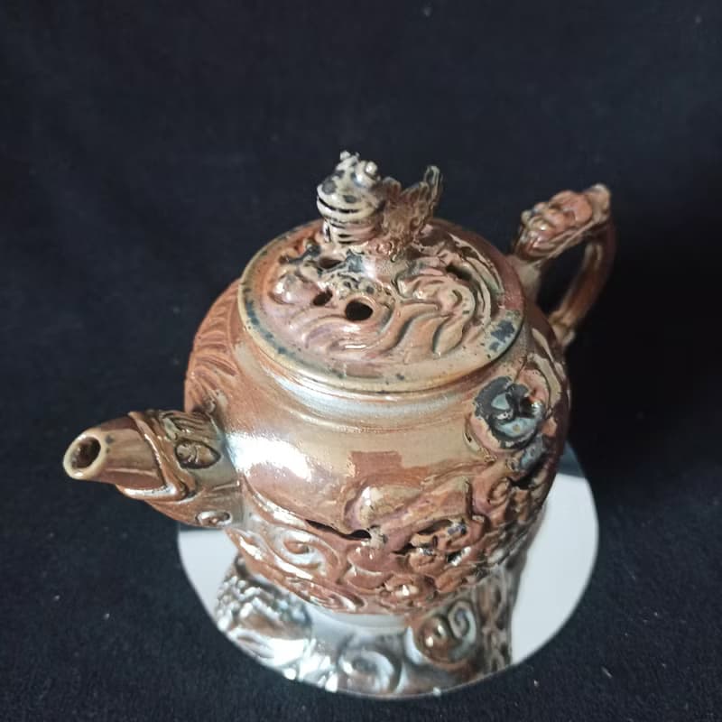柴燒茶壺雙層鏤空雕刻紋飾麒麟祥瑞雲騰紋飾陳炫亨作品