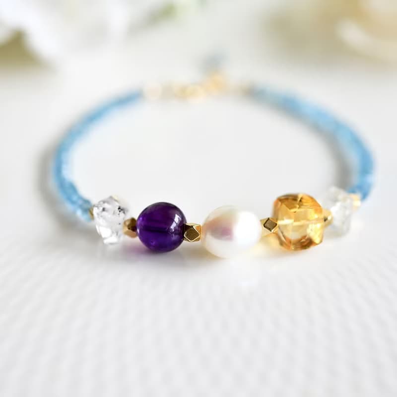 幸せな家庭を築,天使の石 アクアマリン　5種類天然石のブレスレット 3月誕生石