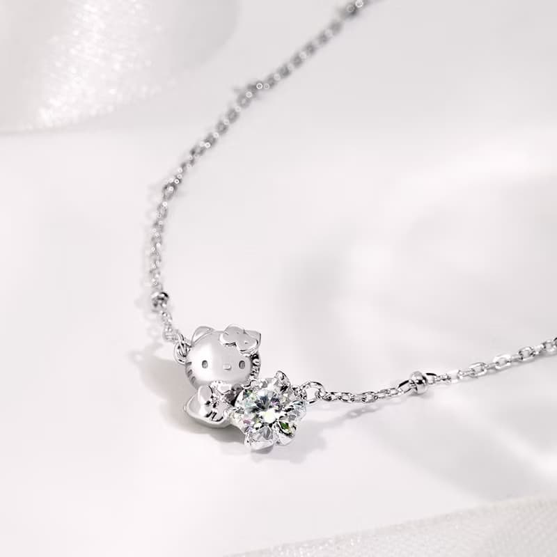 Hello Kitty 50th系列-凱蒂貓莫桑石單鑽純銀項鍊