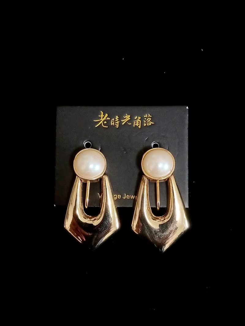 vintage jewelry  典雅金色垂墜鑲珠 夾式耳環