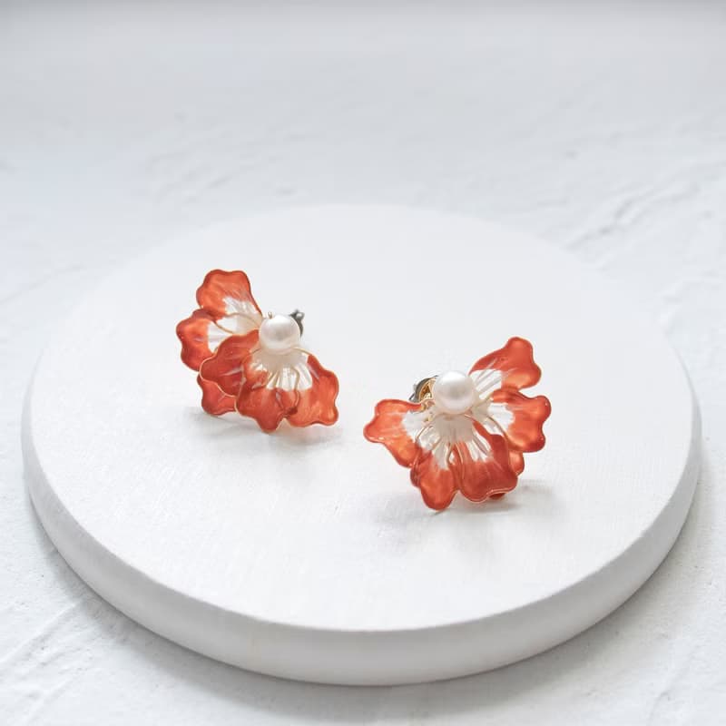 【復古橘色】 蝶の花。水晶花天然珍珠 耳環