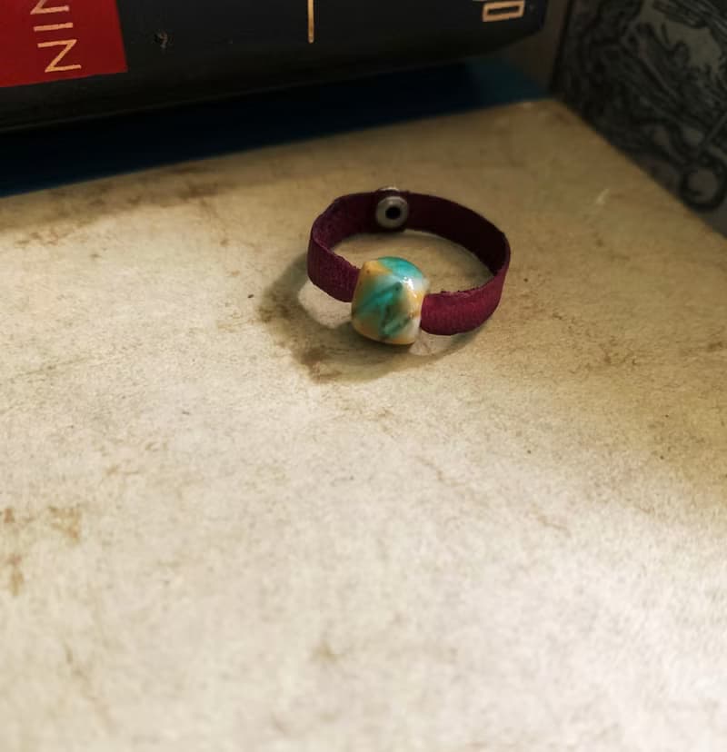 戒指 日本白瓷 自然釉色 無限看不膩色調 真皮革