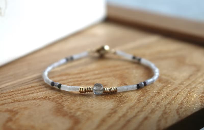 手鍊 蛋黃石 天然石 抵擋負能量 光譜石 - 感謝 -