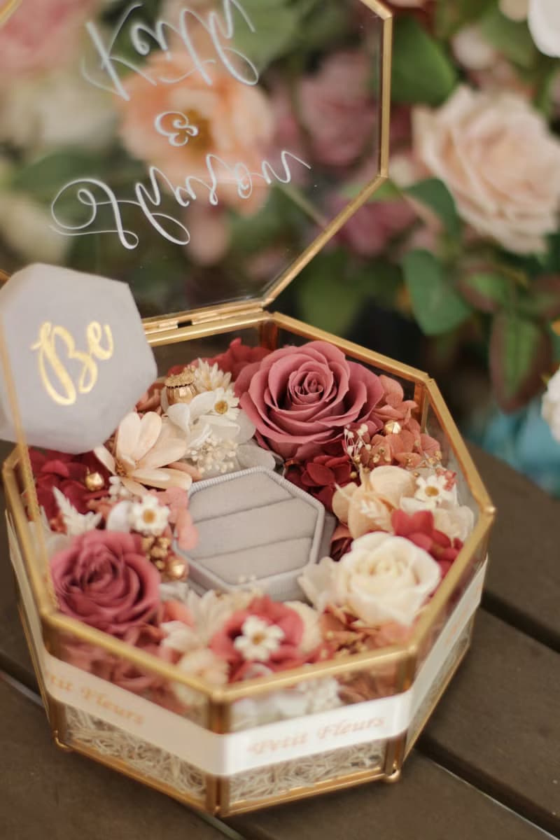 【結婚禮物】八邊形結婚對戒盒 求婚戒指盒 燙金 不凋花盒