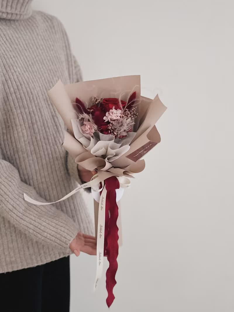 【永生玫瑰花花束】• 情人節/永生玫瑰花/永生玫瑰花花束/玫瑰花