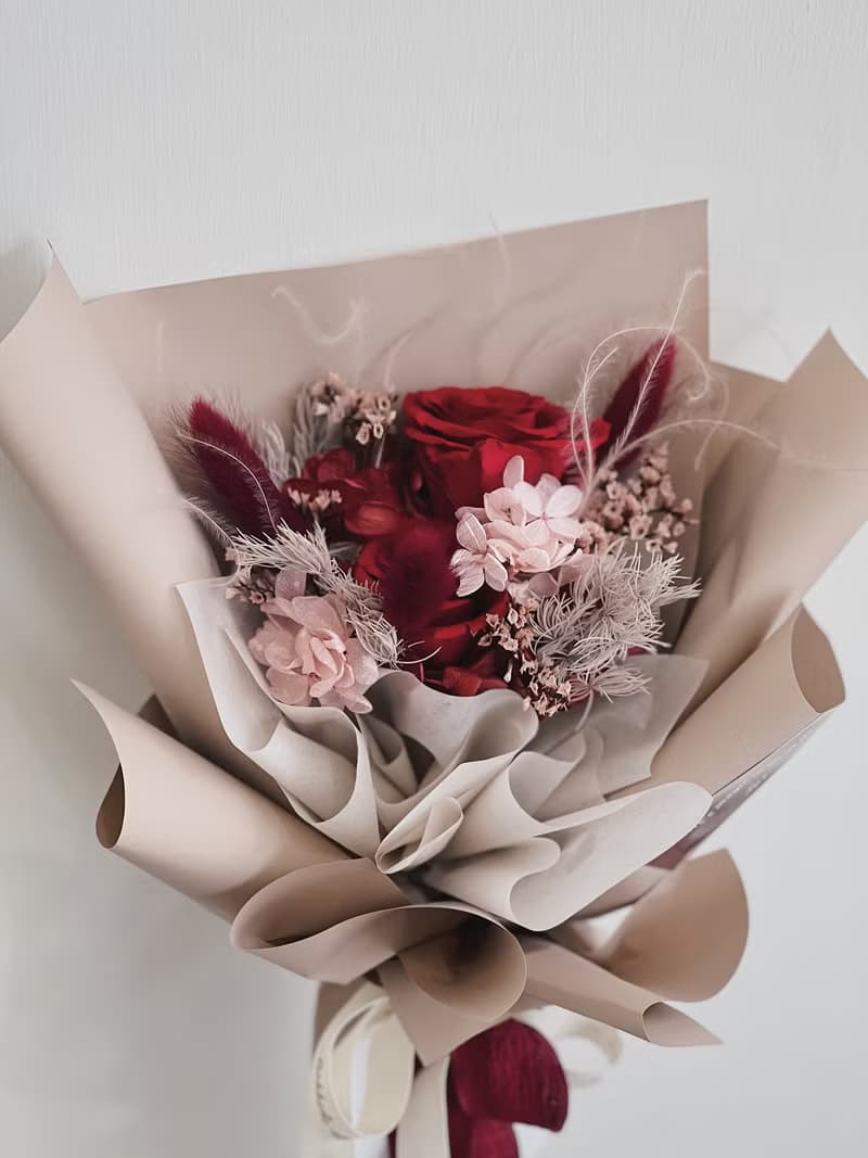 【永生玫瑰花花束】• 情人節/永生玫瑰花/永生玫瑰花花束/玫瑰花