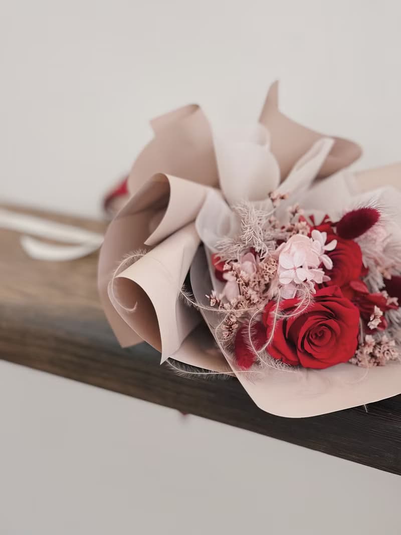 【永生玫瑰花花束】• 情人節/永生玫瑰花/永生玫瑰花花束/玫瑰花
