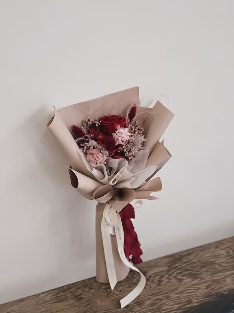 【永生玫瑰花花束】• 情人節/永生玫瑰花/永生玫瑰花花束/玫瑰花