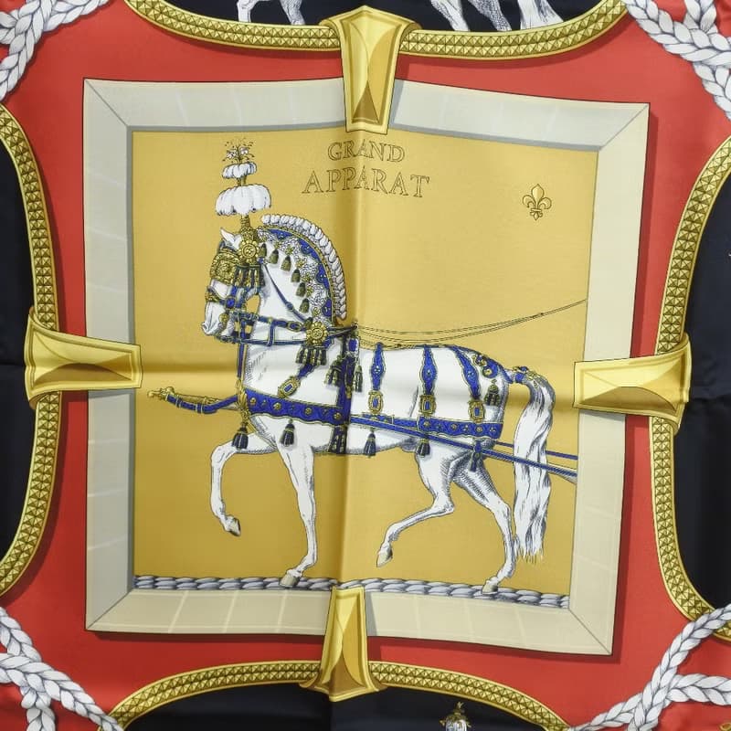 【日本直送】エルメス HERMES カレ90 スカーフ GRAND APPARAT シルク レディース【未使用】