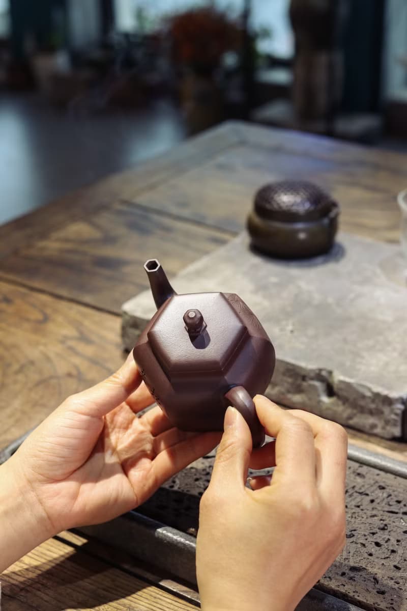 送禮紫砂壺茶壺六方宫灯 全手工  紫泥 200ml 7孔 刘素素作品  泥