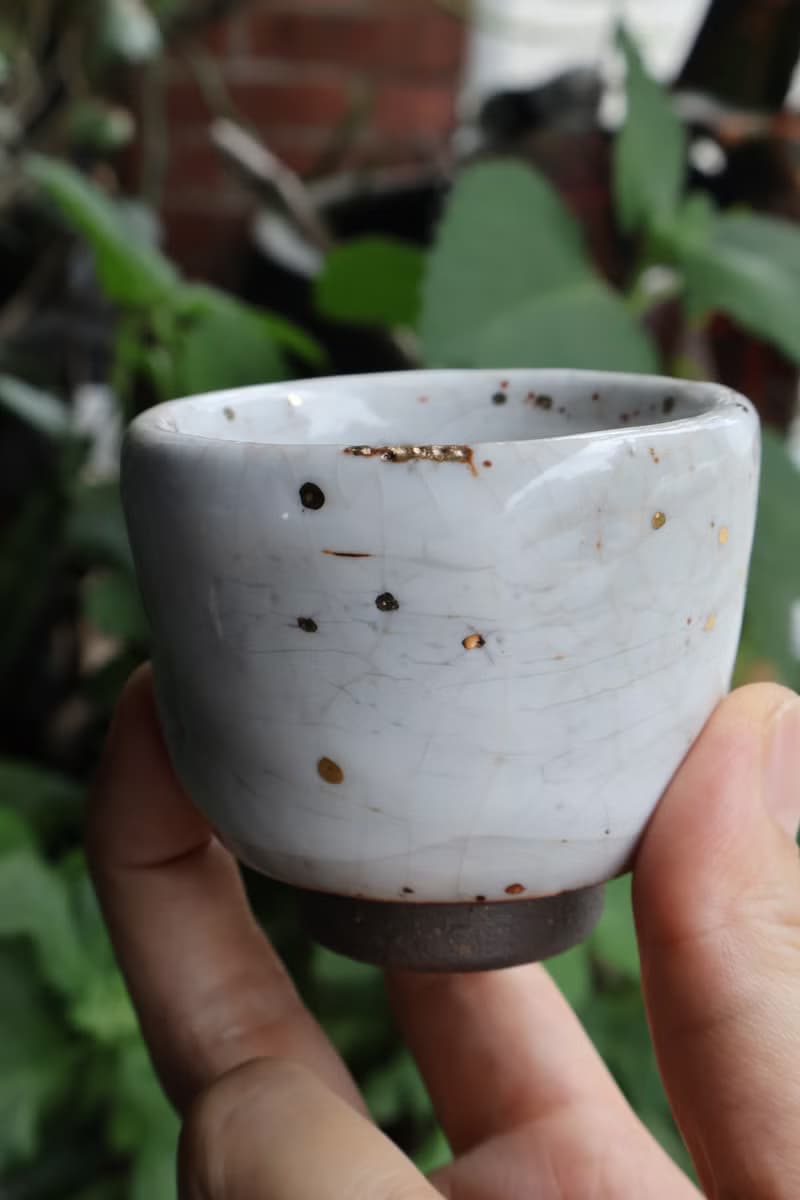 白志野鎏金-個性杯-台灣陶藝家余華宇老師手作-容量約70ml