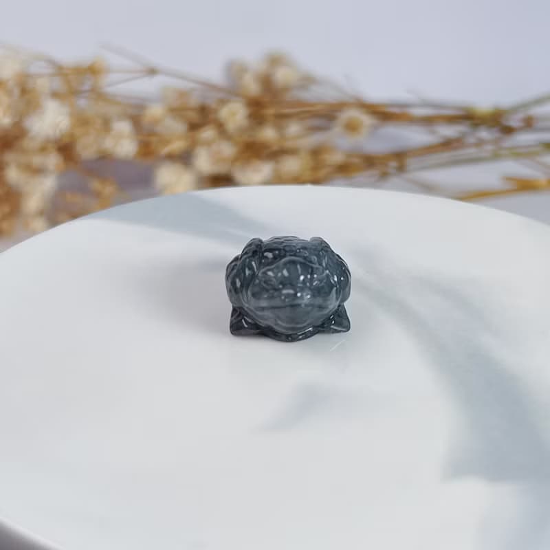【招財神獸】烏雞翡翠三腳蟾蜍擺飾 | 天然緬甸玉翡翠A貨 | 送禮
