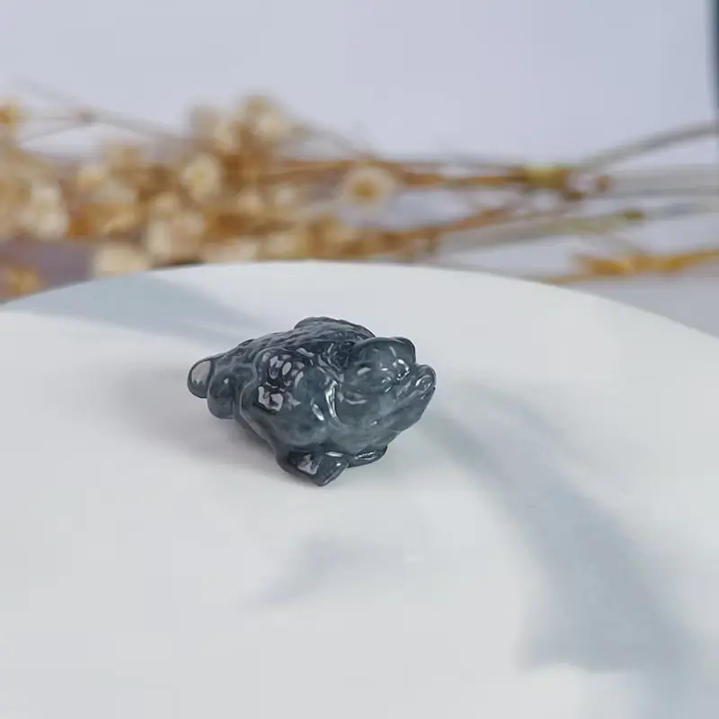 【招財神獸】烏雞翡翠三腳蟾蜍擺飾 | 天然緬甸玉翡翠A貨 | 送禮