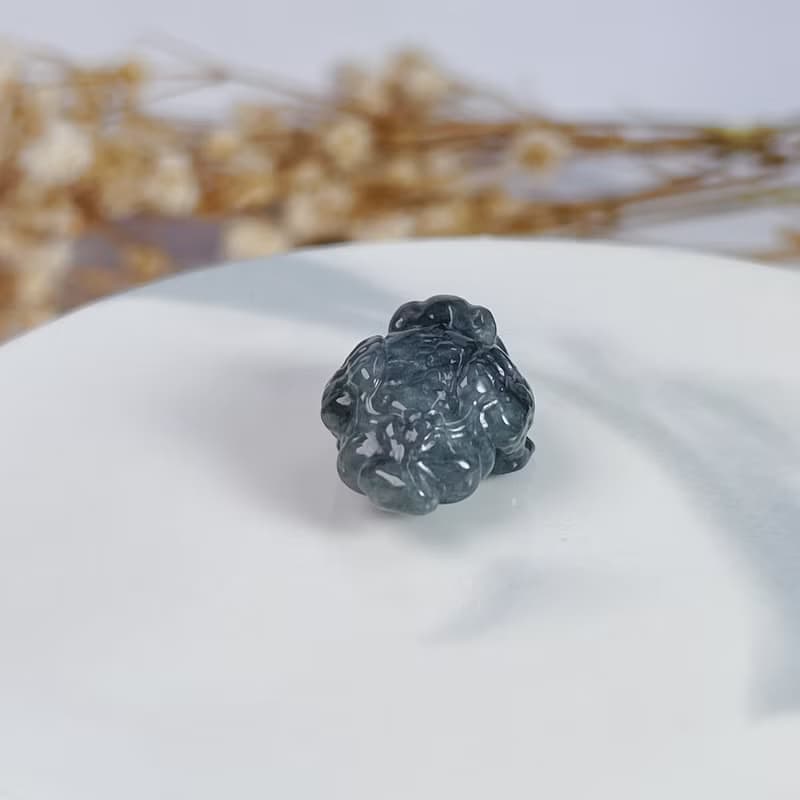 【招財神獸】烏雞翡翠三腳蟾蜍擺飾 | 天然緬甸玉翡翠A貨 | 送禮