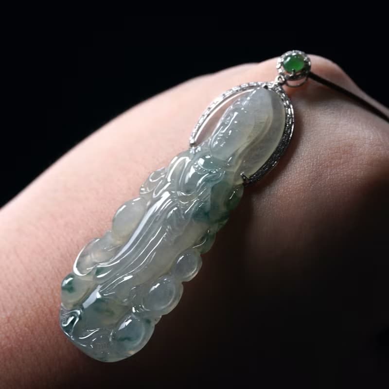 冰種飄花翡翠觀音菩薩項鍊 18K金鑽石 | 天然緬甸玉翡翠A貨 |送禮