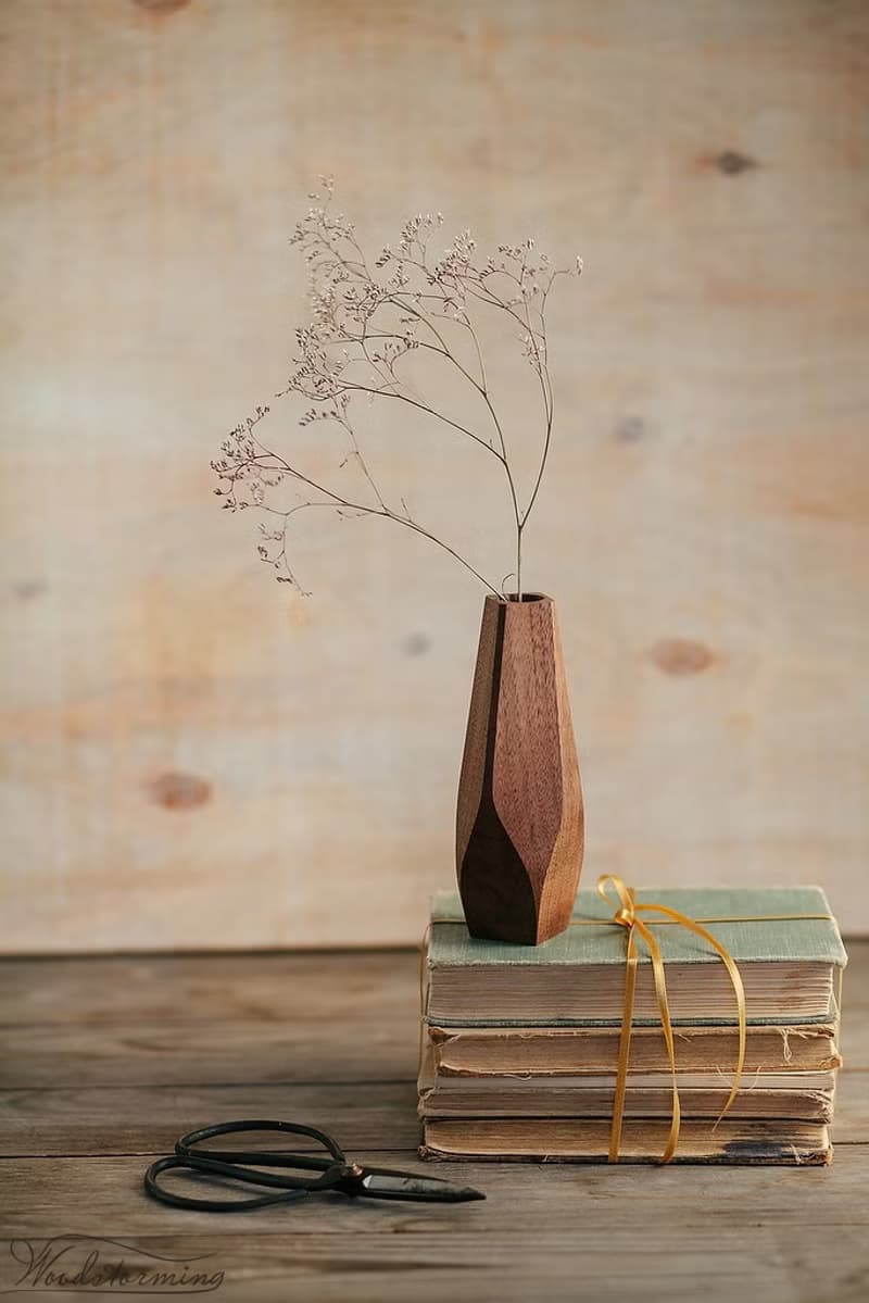 Wavy wood vase, minimalist flower vase