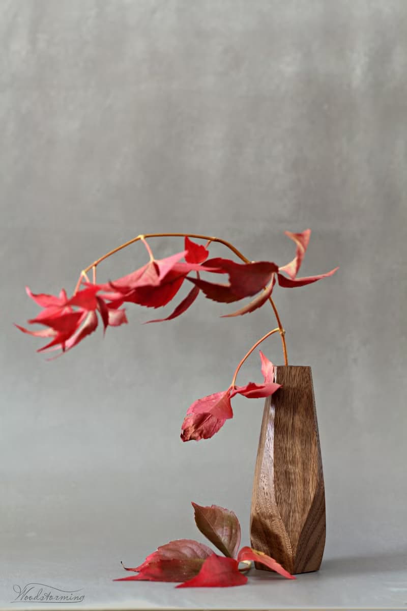 Wavy wood vase, minimalist flower vase