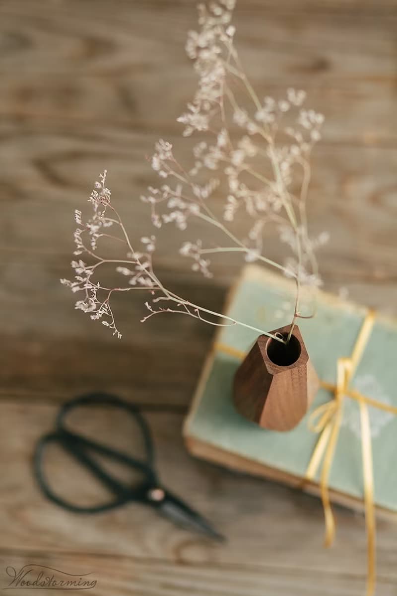 Wavy wood vase, minimalist flower vase